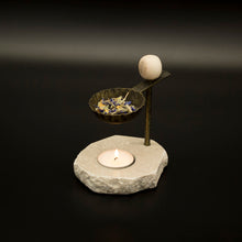 Lade das Bild in den Galerie-Viewer, Räucherstövchen aus Marmor mit höhenverstellbarer Eisenpfanne "Krampl"